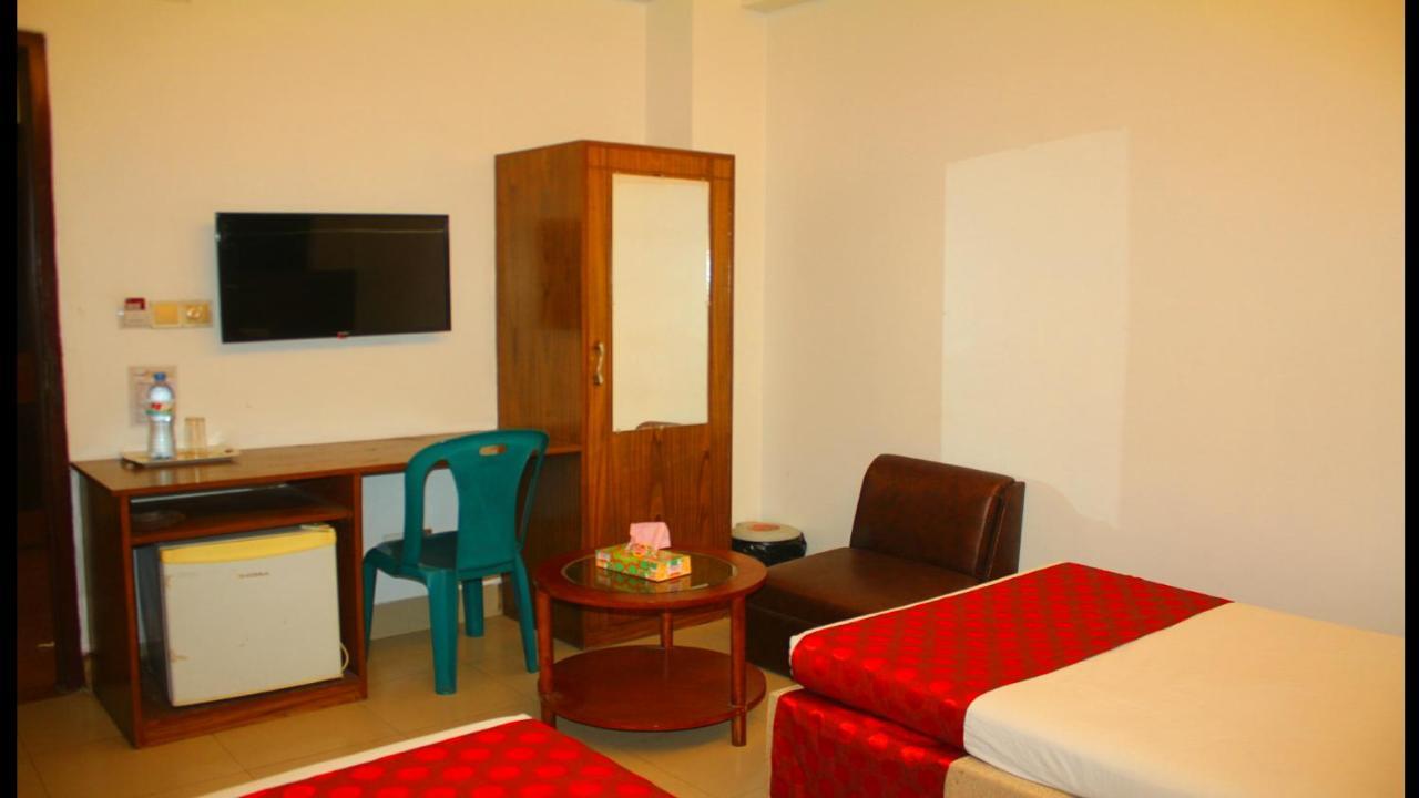 The Alina Hotel & Suites Чіттаґонґ Екстер'єр фото