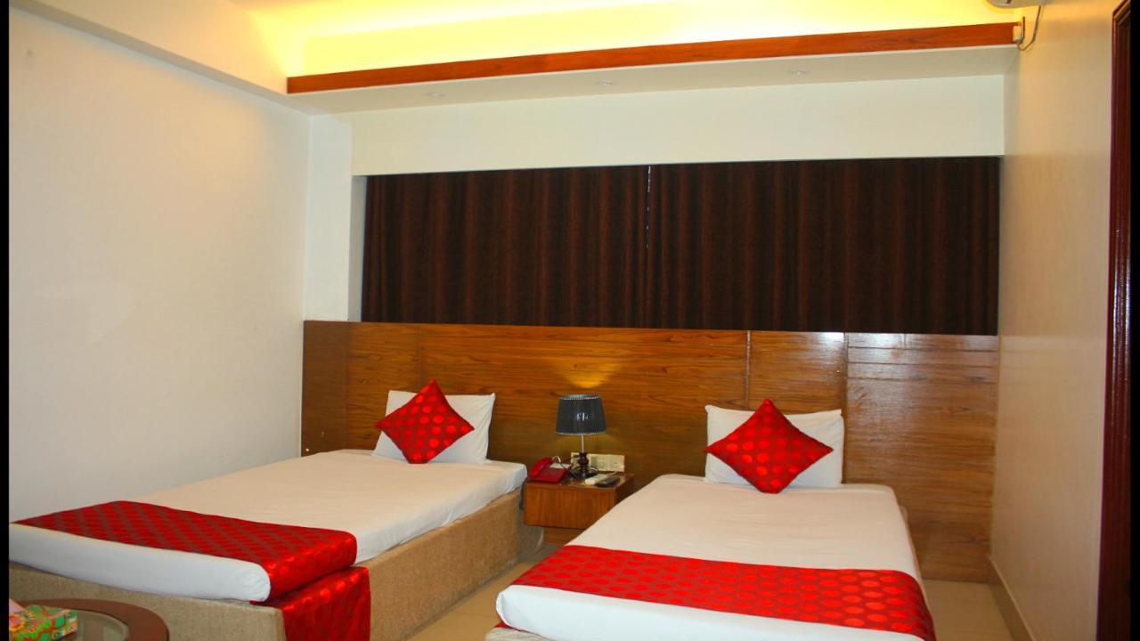 The Alina Hotel & Suites Чіттаґонґ Екстер'єр фото